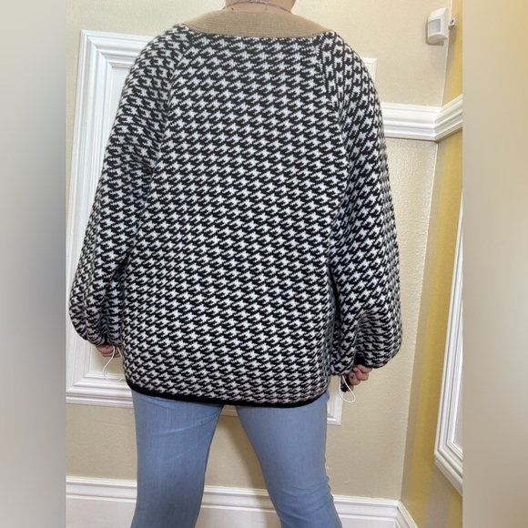 Tan and Black Houndstooth Women's Cardigan - Picture 6 of 10